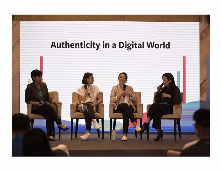 Victoria Herrera on a panel titled Authenticity in a Digital World, speaking alongside three other panelists